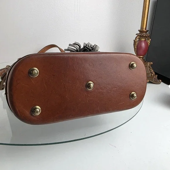 Dooney & Bourke Dover Carrier R10 Crossbody Tassel All Weather Vtg Tan Black Bag - Picture 7 of 16